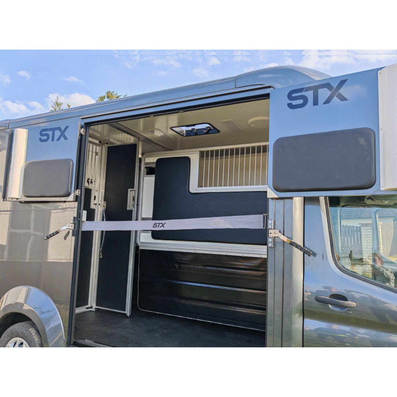 STX Ford Transit by Stephex - Camião de transporte de cavalos: foto 5 STX Ford Transit by Stephex - Camião de transporte de cavalos: foto 5