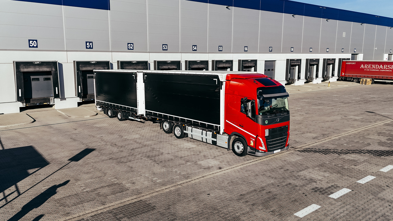 Volvo FH - Camião de lona: foto 2 Volvo FH - Camião de lona: foto 2