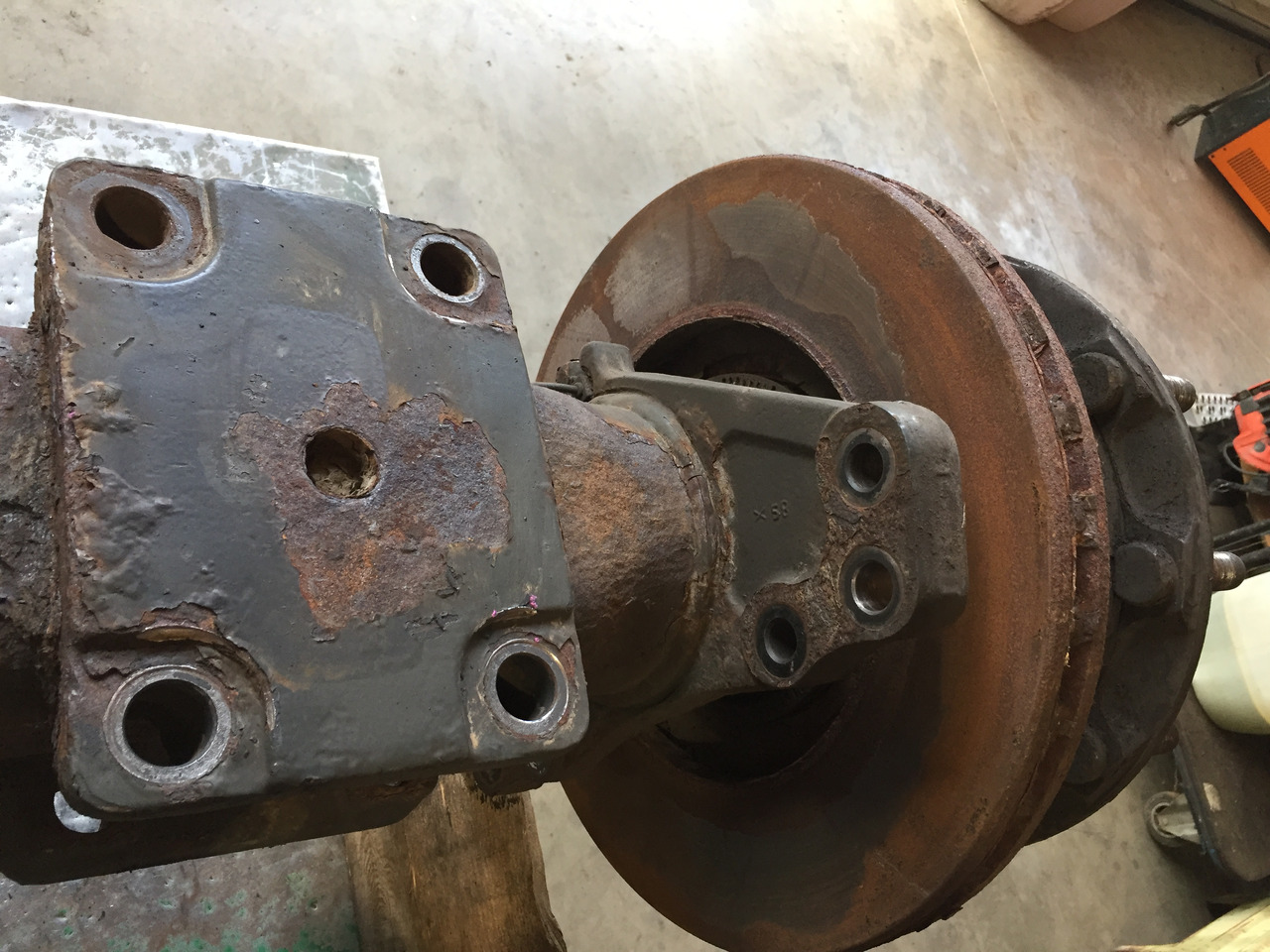 Eixo traseiro para Camião Gebrauchte Hinterradachse DB Axor 1824, Typ : HL6 / 1DCSL - 13, Artikel - Nr. : 99.99999 - 9999: foto 26 Eixo traseiro para Camião Gebrauchte Hinterradachse DB Axor 1824, Typ : HL6 / 1DCSL - 13, Artikel - Nr. : 99.99999 - 9999: foto 26