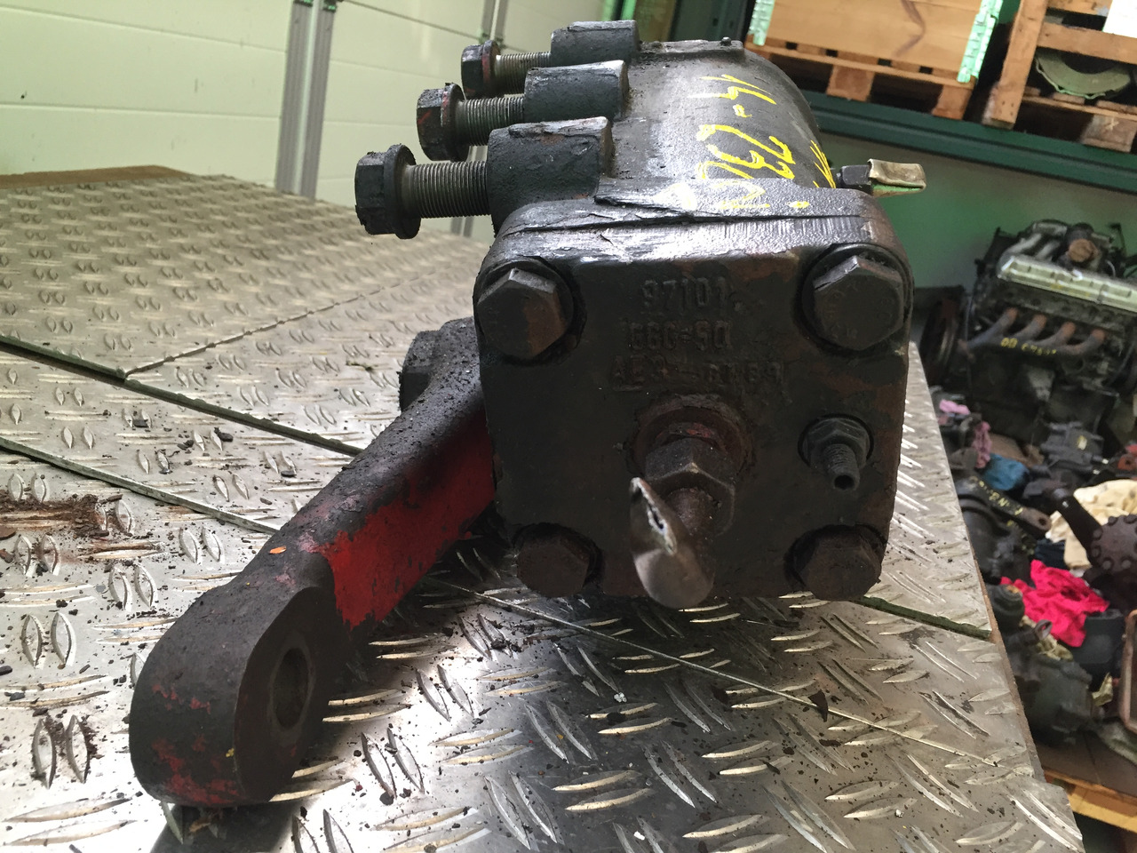 Gebrauchtes Lenkgetriebe MAN F90, 14.232, Artikel - Nr.: 81.9999 - 9999 - Caixa de direção para Camião: foto 2 Gebrauchtes Lenkgetriebe MAN F90, 14.232, Artikel - Nr.: 81.9999 - 9999 - Caixa de direção para Camião: foto 2