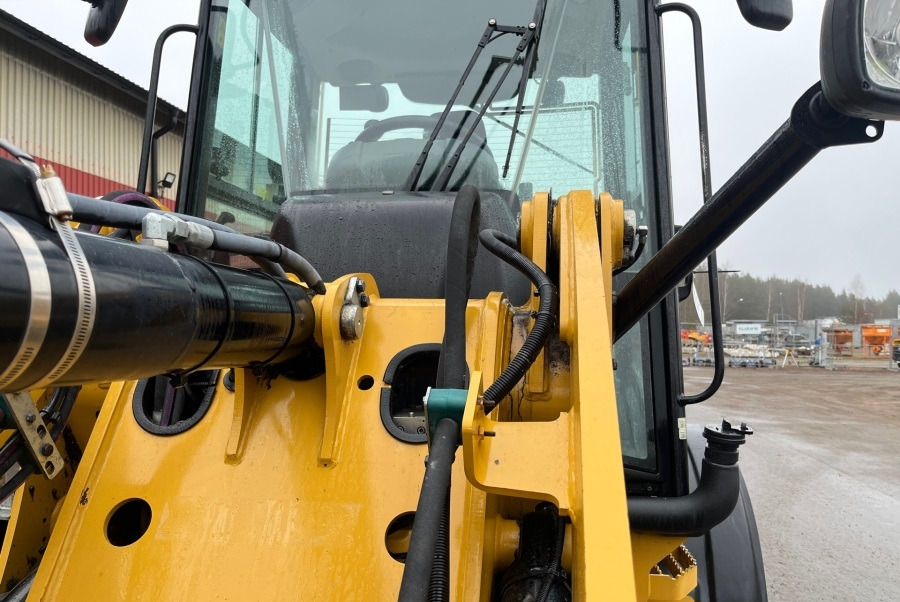 CATERPILLAR 908 M - Pá carregadora de rodas: foto 3 CATERPILLAR 908 M - Pá carregadora de rodas: foto 3