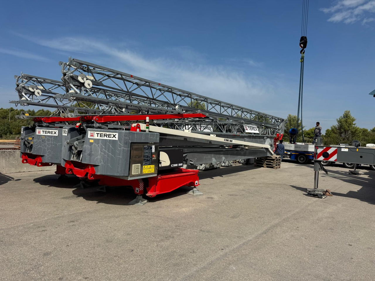 TEREX 32 - Grua automontante: foto 1 TEREX 32 - Grua automontante: foto 1