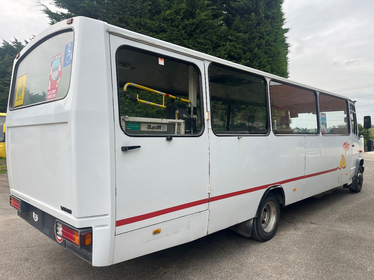 Mercedes-Benz Vario 814 Retarder - Ônibus suburbano: foto 2 Mercedes-Benz Vario 814 Retarder - Ônibus suburbano: foto 2
