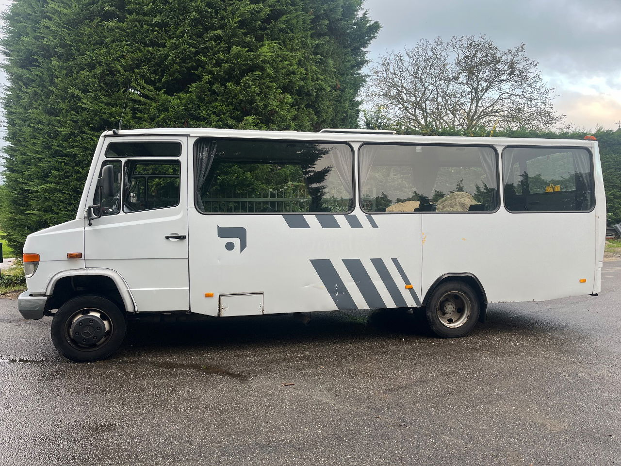 Mercedes-Benz Vario 815 - Ônibus suburbano: foto 2 Mercedes-Benz Vario 815 - Ônibus suburbano: foto 2