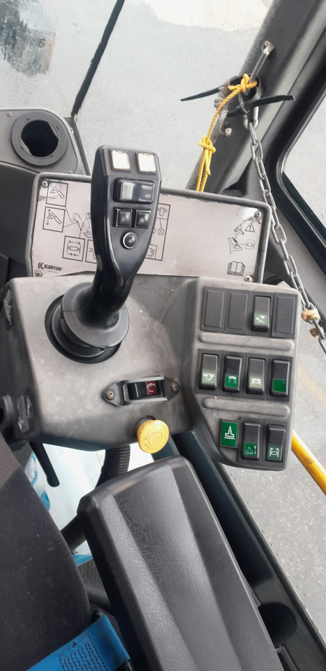 KALMAR DRF 450 70 S5XS - Reachstacker porta contentores: foto 5 KALMAR DRF 450 70 S5XS - Reachstacker porta contentores: foto 5