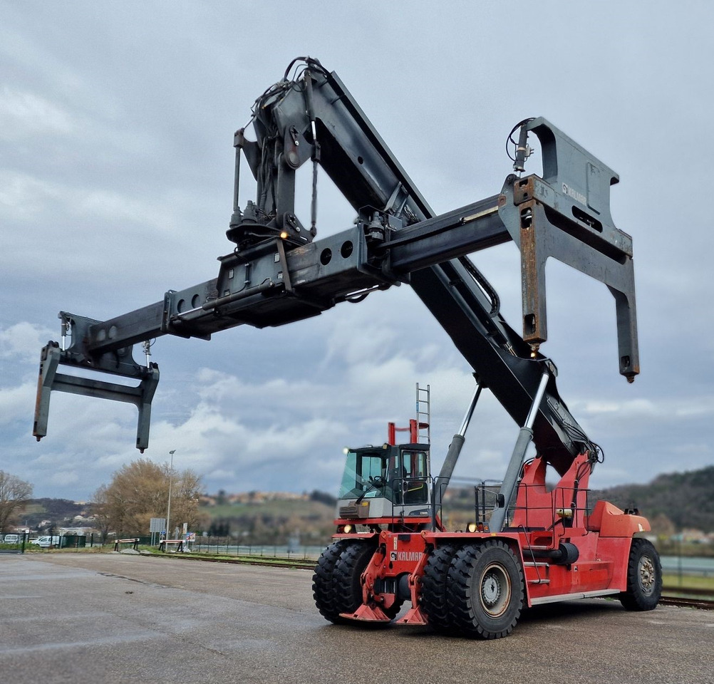 KALMAR DRF 450 70 S5XS - Reachstacker porta contentores: foto 1 KALMAR DRF 450 70 S5XS - Reachstacker porta contentores: foto 1
