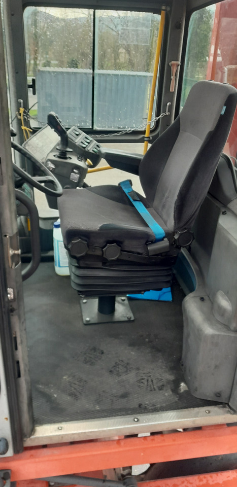 KALMAR DRF 450 70 S5XS - Reachstacker porta contentores: foto 4 KALMAR DRF 450 70 S5XS - Reachstacker porta contentores: foto 4