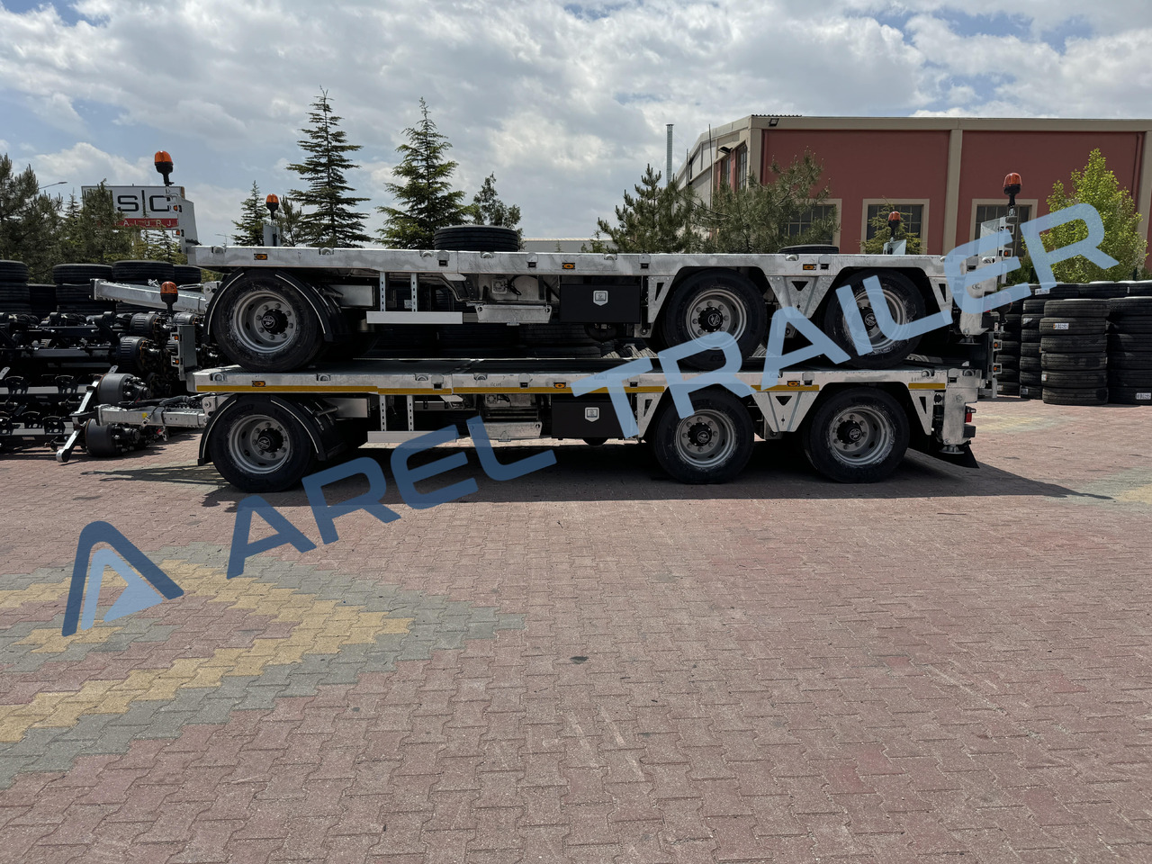 AREL TRAILER 2+1 AXLE DRAWBAR REMORQUE TRAILER - Reboque baixa: foto 2 AREL TRAILER 2+1 AXLE DRAWBAR REMORQUE TRAILER - Reboque baixa: foto 2