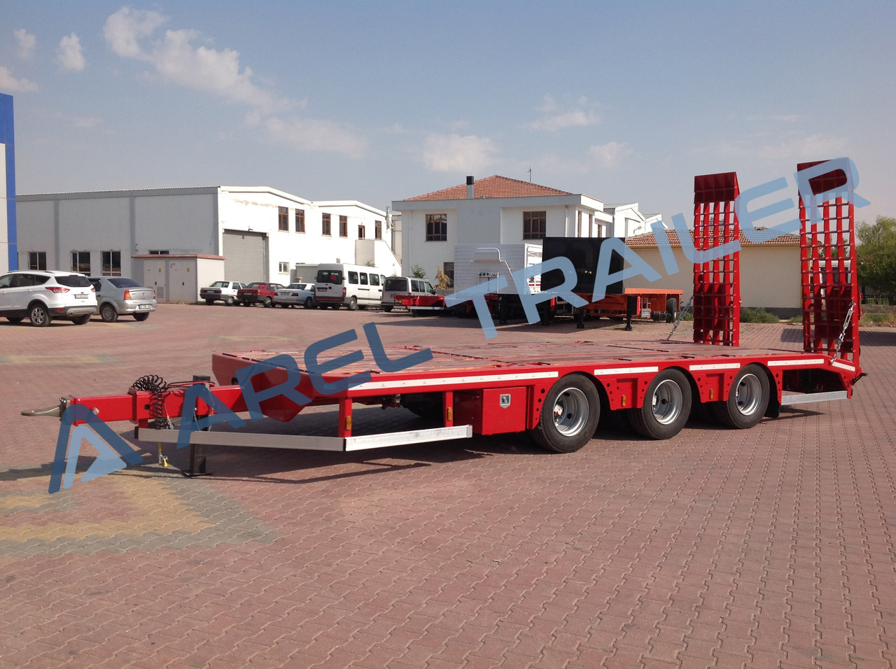 AREL TRAILER 3 AXLE TRIDEM CENTRE AXLE REMORQUE DRAWBAR - Reboque baixa: foto 1 AREL TRAILER 3 AXLE TRIDEM CENTRE AXLE REMORQUE DRAWBAR - Reboque baixa: foto 1
