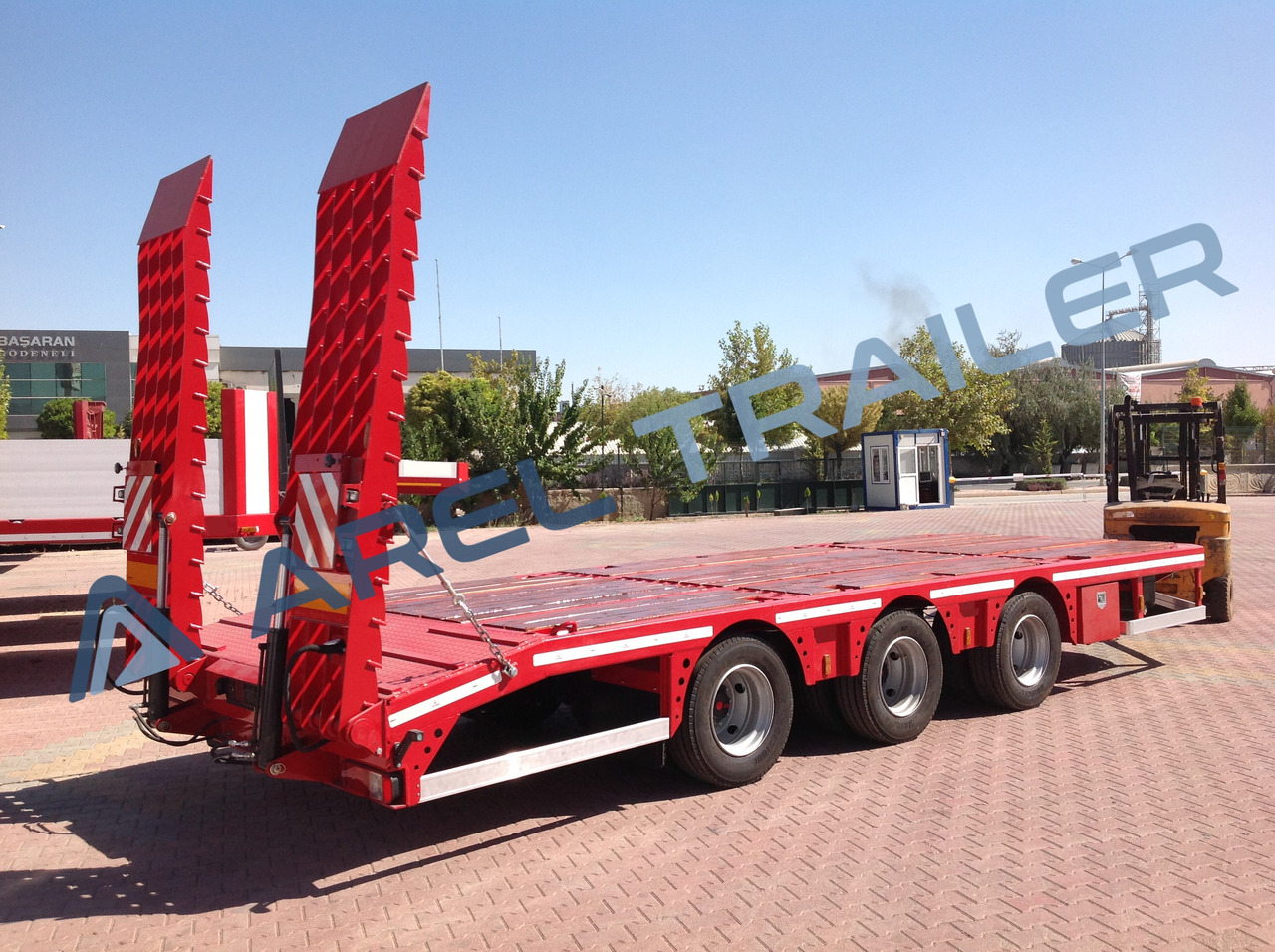 AREL TRAILER 3 AXLE TRIDEM CENTRE AXLE REMORQUE DRAWBAR - Reboque baixa: foto 4 AREL TRAILER 3 AXLE TRIDEM CENTRE AXLE REMORQUE DRAWBAR - Reboque baixa: foto 4