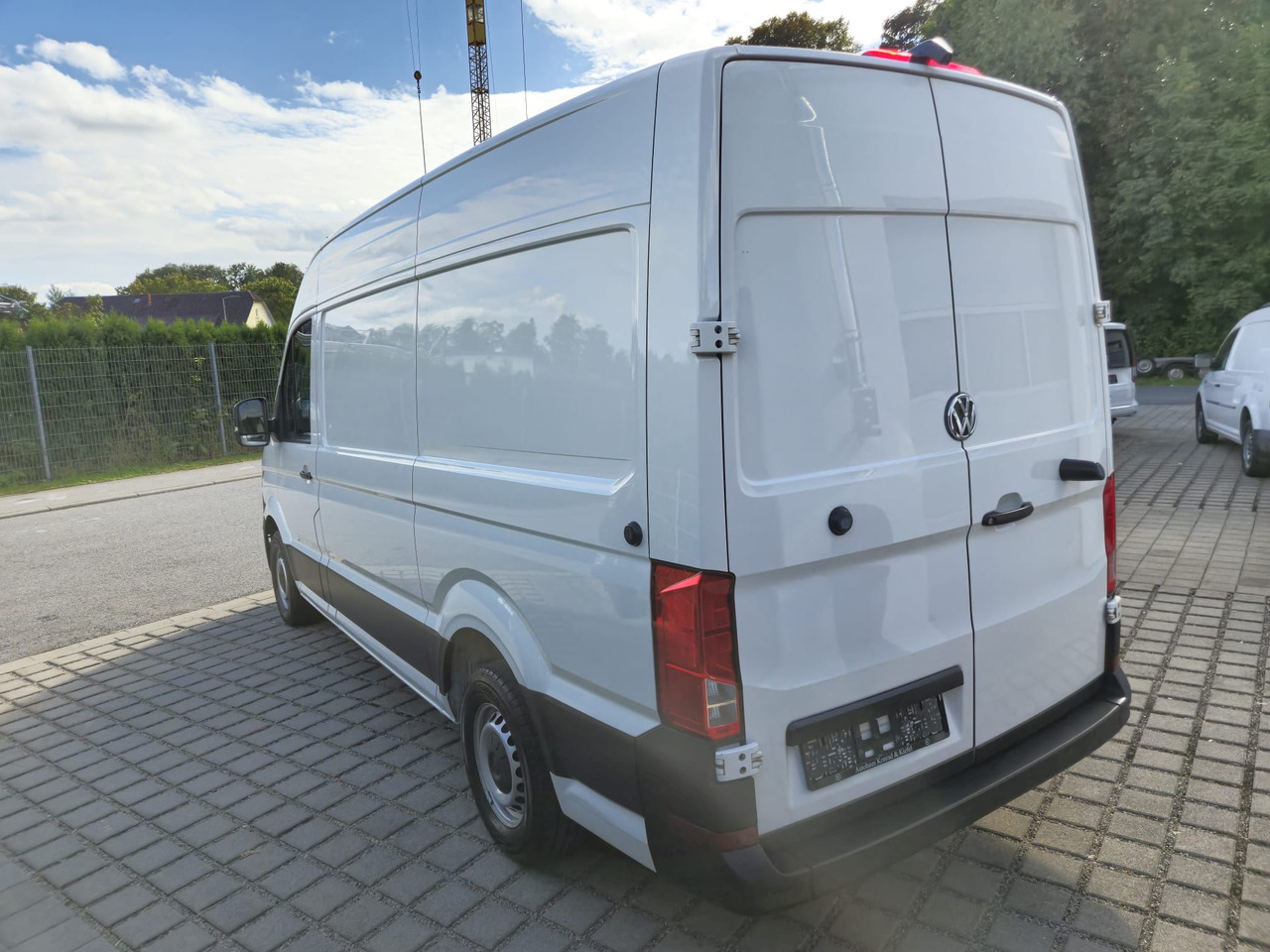 VOLKSWAGEN Crafter 35 mittellang Hochdach AppConnect/Kamera - Furgão: foto 5 VOLKSWAGEN Crafter 35 mittellang Hochdach AppConnect/Kamera - Furgão: foto 5