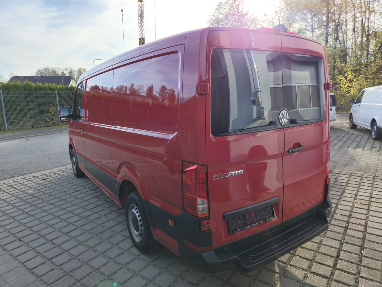 Volkswagen Crafter Kasten 35 FWD mittellang/Kamera/Navi/App - Furgão: foto 5 Volkswagen Crafter Kasten 35 FWD mittellang/Kamera/Navi/App - Furgão: foto 5