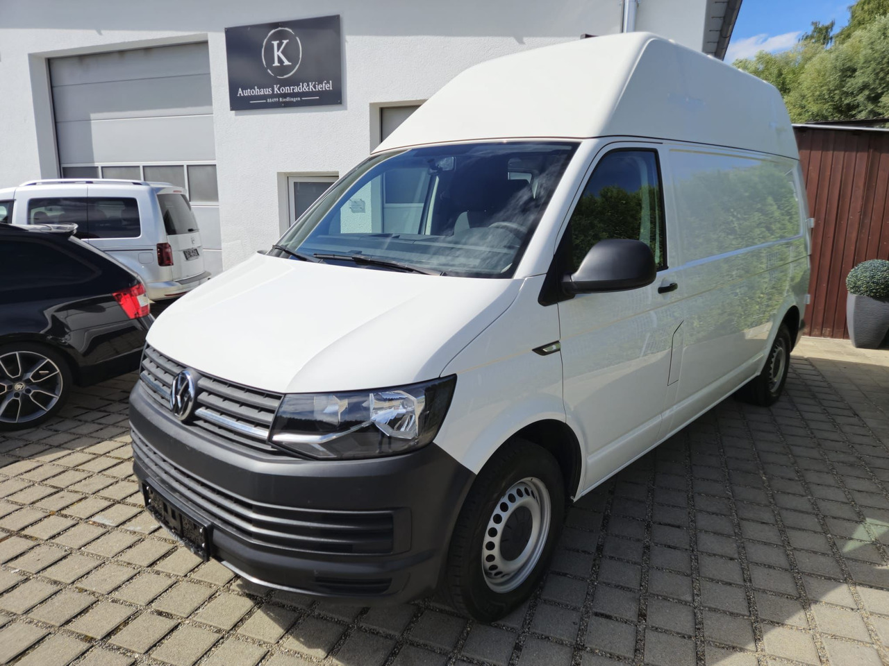 Volkswagen T6 Transporter Benzin Hochdach LR Standheizung - Furgão compacto: foto 1 Volkswagen T6 Transporter Benzin Hochdach LR Standheizung - Furgão compacto: foto 1
