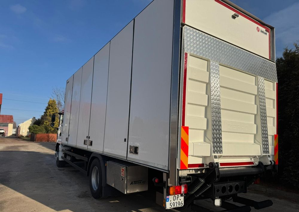 MAN MAN TGM 18.290/ IZOTERMA / OTWIERANY BOK/ /WINDA / 19 EUROPALET/ NISKI PRZEBIEG /SYPIALKA /ACC/EURO6 - Camião frigorífico: foto 5 MAN MAN TGM 18.290/ IZOTERMA / OTWIERANY BOK/ /WINDA / 19 EUROPALET/ NISKI PRZEBIEG /SYPIALKA /ACC/EURO6 - Camião frigorífico: foto 5