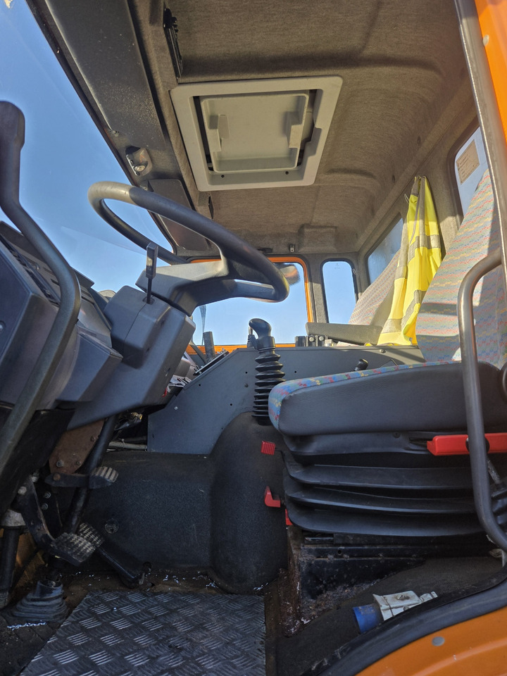 Camião basculante, Camião grua Renault G300 / 4x4: foto 9 Camião basculante, Camião grua Renault G300 / 4x4: foto 9