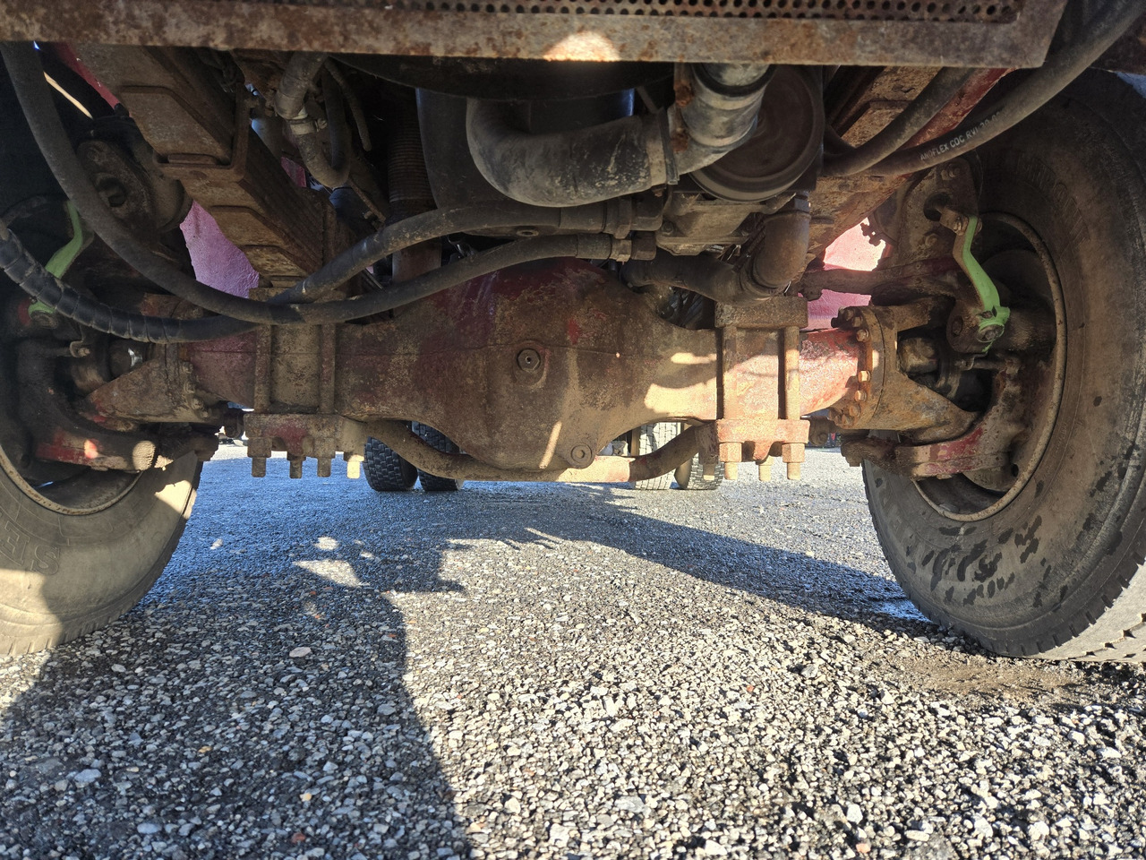 Camião basculante, Camião grua Renault G300 / 4x4: foto 8 Camião basculante, Camião grua Renault G300 / 4x4: foto 8