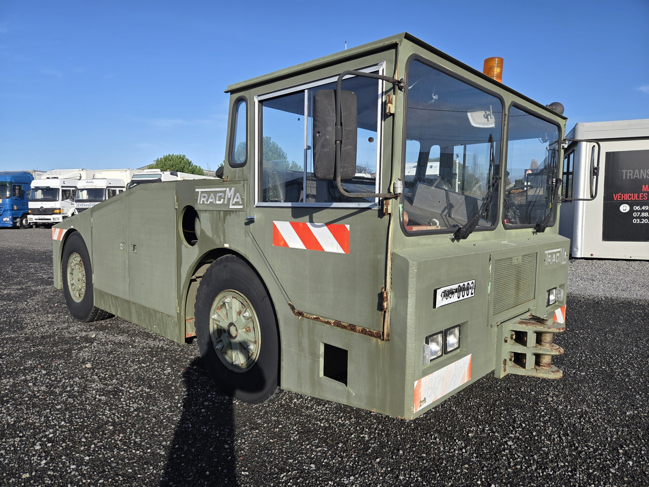 Tracma TD18000 - Trator de push-back: foto 2 Tracma TD18000 - Trator de push-back: foto 2
