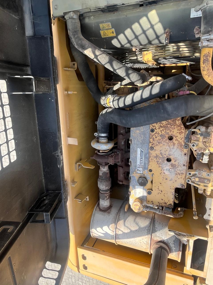 CATERPILLAR 323DL - Escavadora de rastos: foto 2 CATERPILLAR 323DL - Escavadora de rastos: foto 2