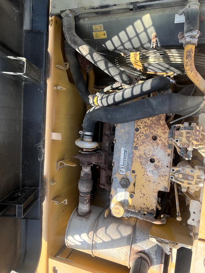 CATERPILLAR 323DL - Escavadora de rastos: foto 4 CATERPILLAR 323DL - Escavadora de rastos: foto 4