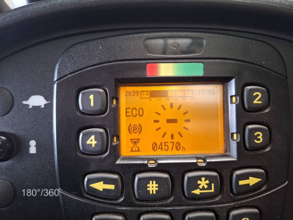 Empilhador retráctil Yale MR 14: foto 7