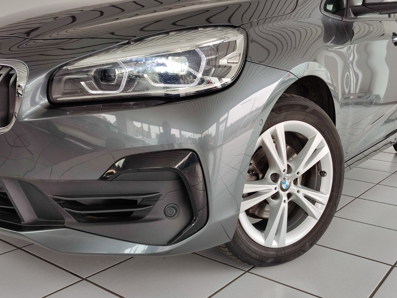 BMW 216 i Gran Tourer Advantage RTTI Navi Apple DAB PDC - Carrinha: foto 2 BMW 216 i Gran Tourer Advantage RTTI Navi Apple DAB PDC - Carrinha: foto 2