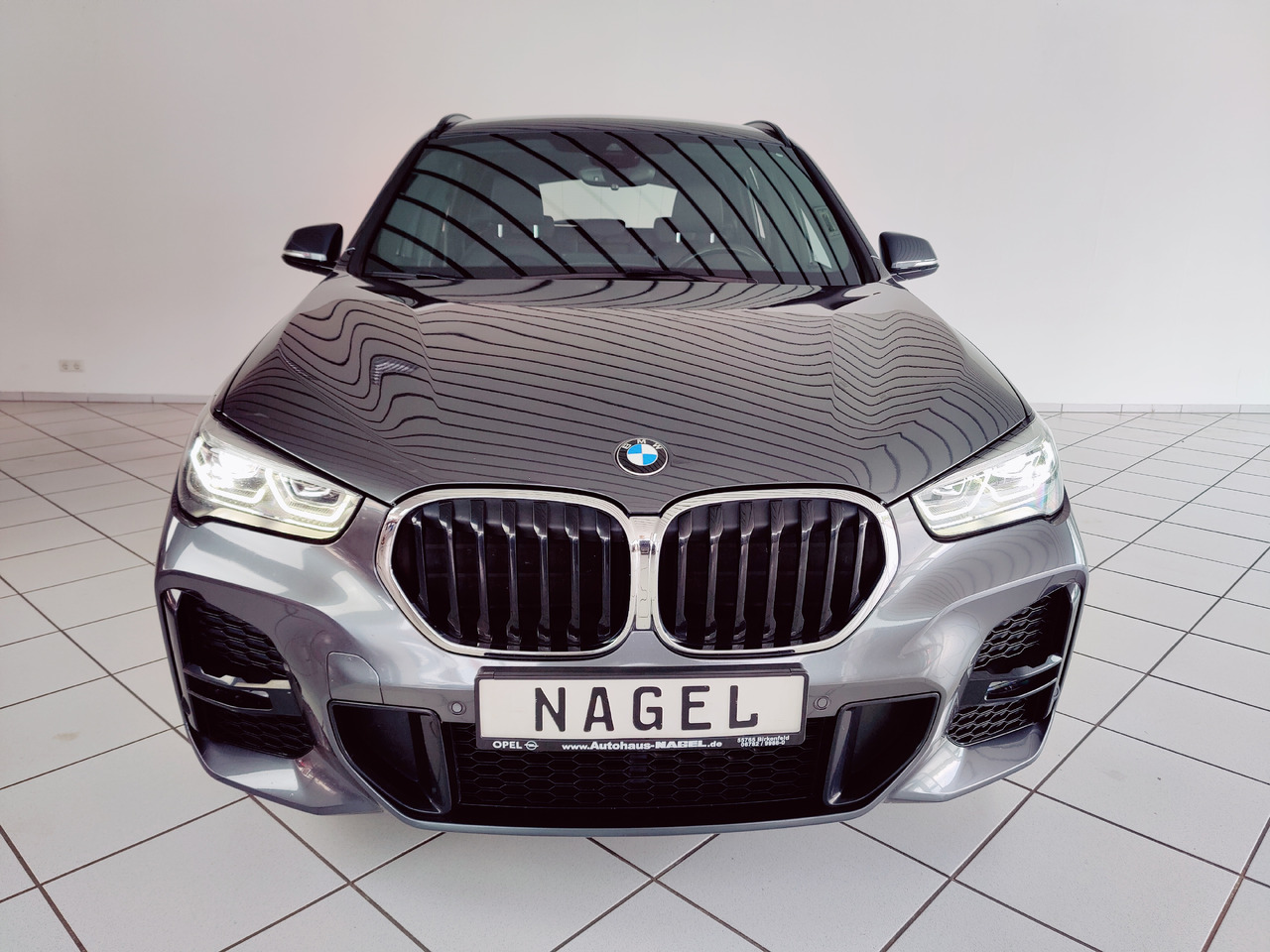 BMW X1 xDrive 20 d M Sport Navi Ambiente PDC SHZ Apple Android - SUV: foto 4 BMW X1 xDrive 20 d M Sport Navi Ambiente PDC SHZ Apple Android - SUV: foto 4