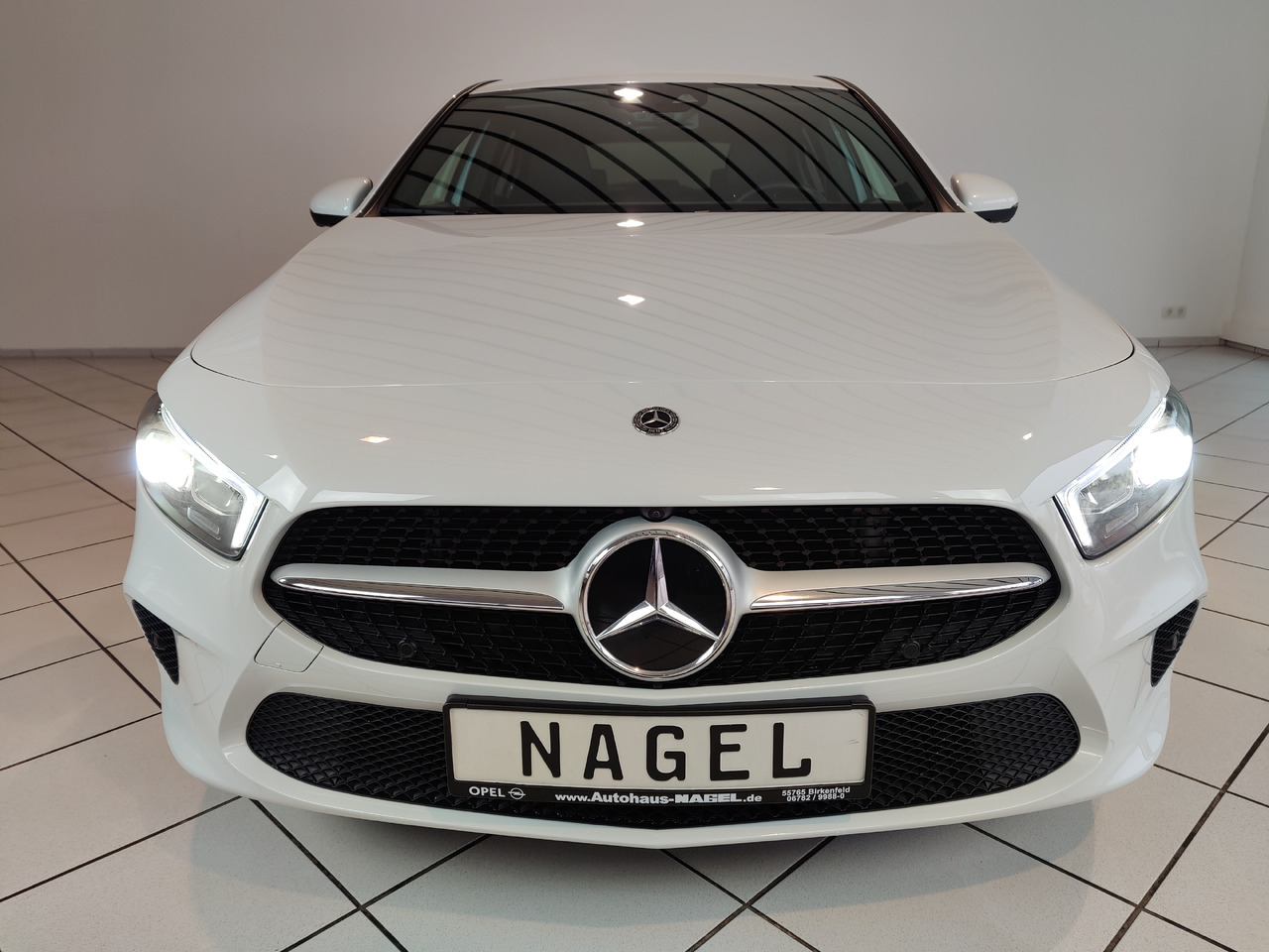 Mercedes-Benz A 220 7G-DCT Progressive Navi LED DAB Sondsystem - Carrinha: foto 3 Mercedes-Benz A 220 7G-DCT Progressive Navi LED DAB Sondsystem - Carrinha: foto 3