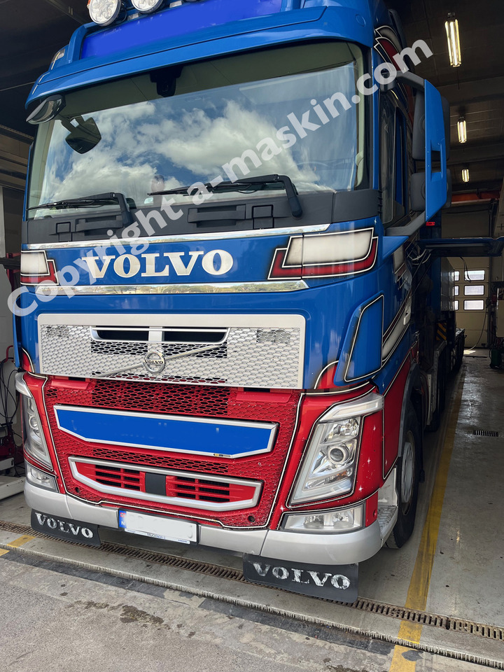 VOLVO FH 540 - Camião de caixa aberta/ Plataforma, Camião grua: foto 2 VOLVO FH 540 - Camião de caixa aberta/ Plataforma, Camião grua: foto 2