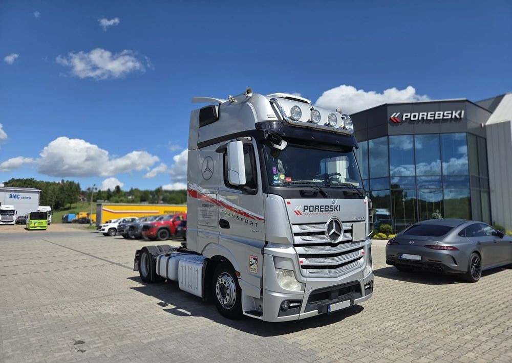 Mercedes-Benz ACTROS 1845 - Tractor: foto 1 Mercedes-Benz ACTROS 1845 - Tractor: foto 1