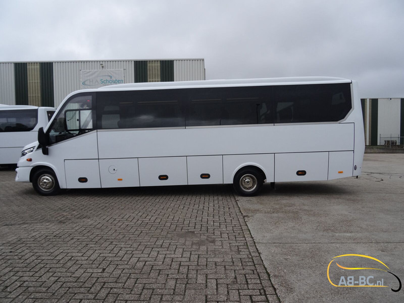 Locação financeira de Iveco Aveuro Tourna 35 Seats EURO 6 Iveco Aveuro Tourna 35 Seats EURO 6: foto 14