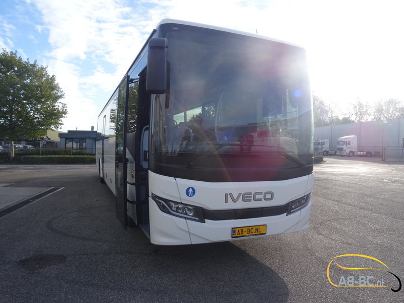 Iveco New Crossway 61 seats 3 pieces on stock - Autocarro: foto 2 Iveco New Crossway 61 seats 3 pieces on stock - Autocarro: foto 2