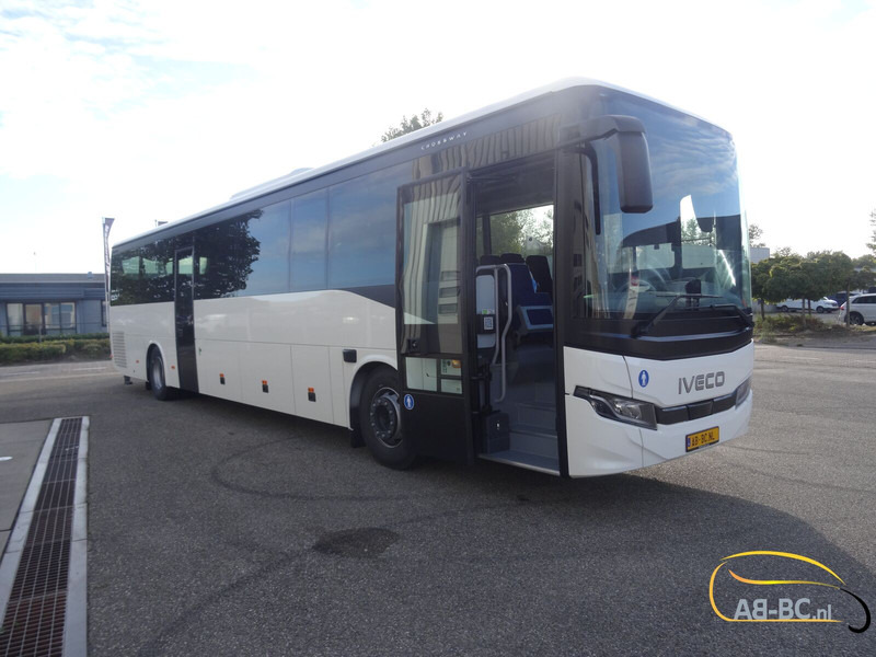 Iveco New Crossway 61 seats 3 pieces on stock - Autocarro: foto 1 Iveco New Crossway 61 seats 3 pieces on stock - Autocarro: foto 1