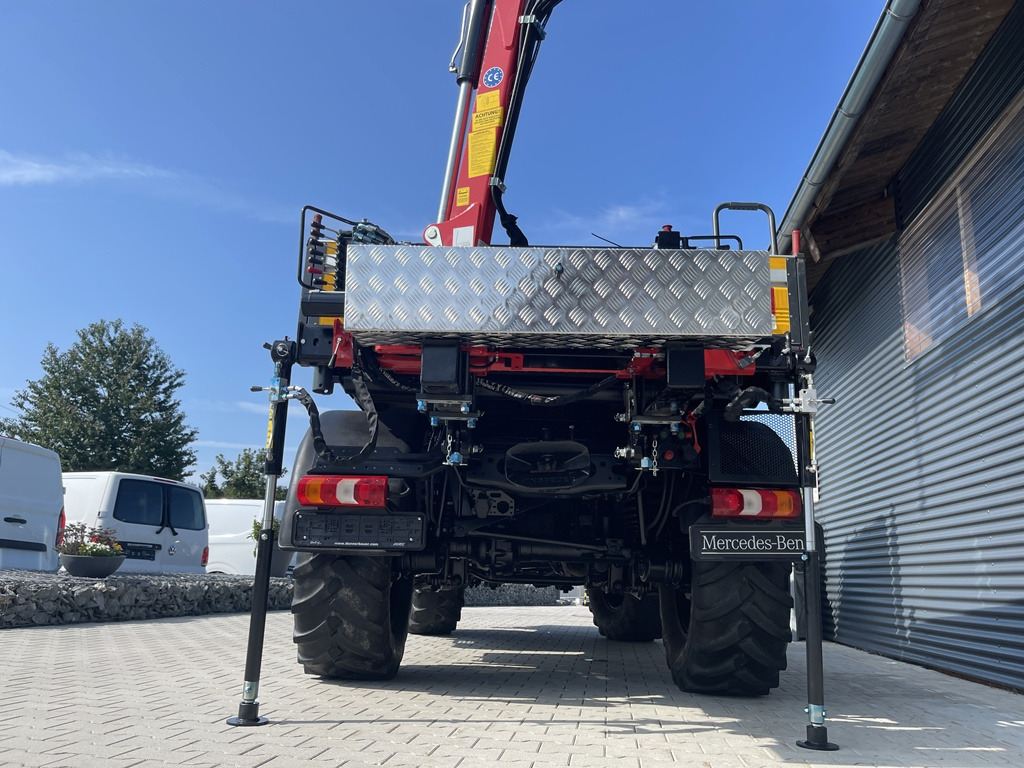 Unimog U318 - UHN mit Ladekran und Forstgreifer , Traumzustand - Camião grua: foto 5 Unimog U318 - UHN mit Ladekran und Forstgreifer , Traumzustand - Camião grua: foto 5