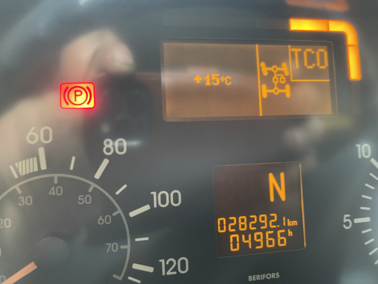 Unimog Unimog U300 mit Mega Kran , erst 28 Tkm - Camião grua: foto 2 Unimog Unimog U300 mit Mega Kran , erst 28 Tkm - Camião grua: foto 2