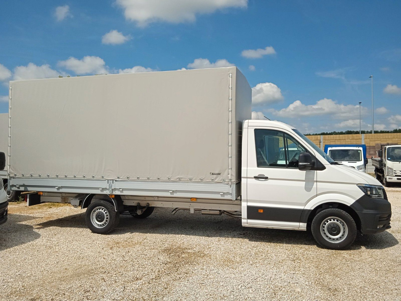 Volkswagen Crafter L4 Pritsche und Plane 5m SOFORT - Carrinha de lona: foto 3 Volkswagen Crafter L4 Pritsche und Plane 5m SOFORT - Carrinha de lona: foto 3