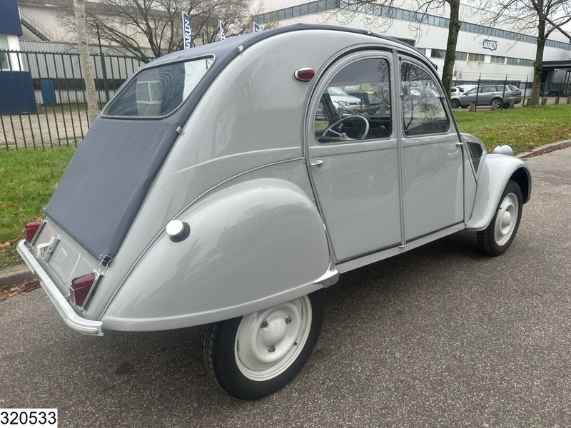 Citroën ? 2CV - Automóvel: foto 4 Citroën ? 2CV - Automóvel: foto 4