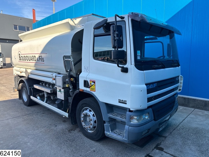 DAF CF 360 Euro 3, Fuel, Handgeschakeld, 14733 Liter, 5 Comp - Camião cisterna: foto 3 DAF CF 360 Euro 3, Fuel, Handgeschakeld, 14733 Liter, 5 Comp - Camião cisterna: foto 3