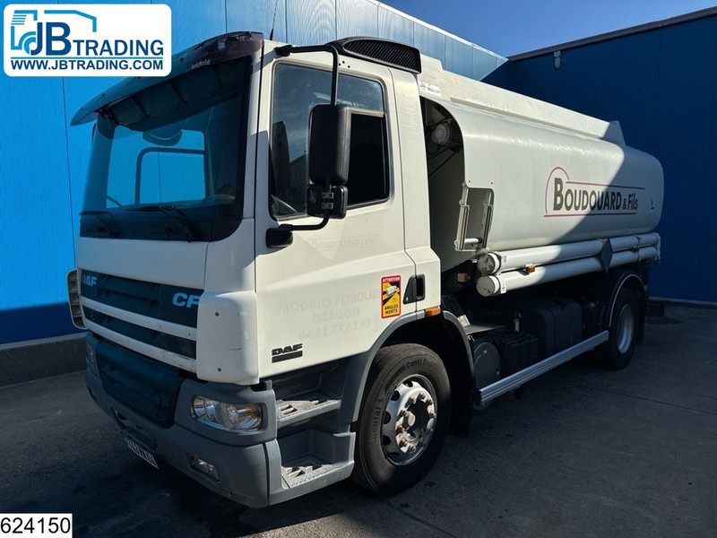 DAF CF 360 Euro 3, Fuel, Handgeschakeld, 14733 Liter, 5 Comp - Camião cisterna: foto 1 DAF CF 360 Euro 3, Fuel, Handgeschakeld, 14733 Liter, 5 Comp - Camião cisterna: foto 1