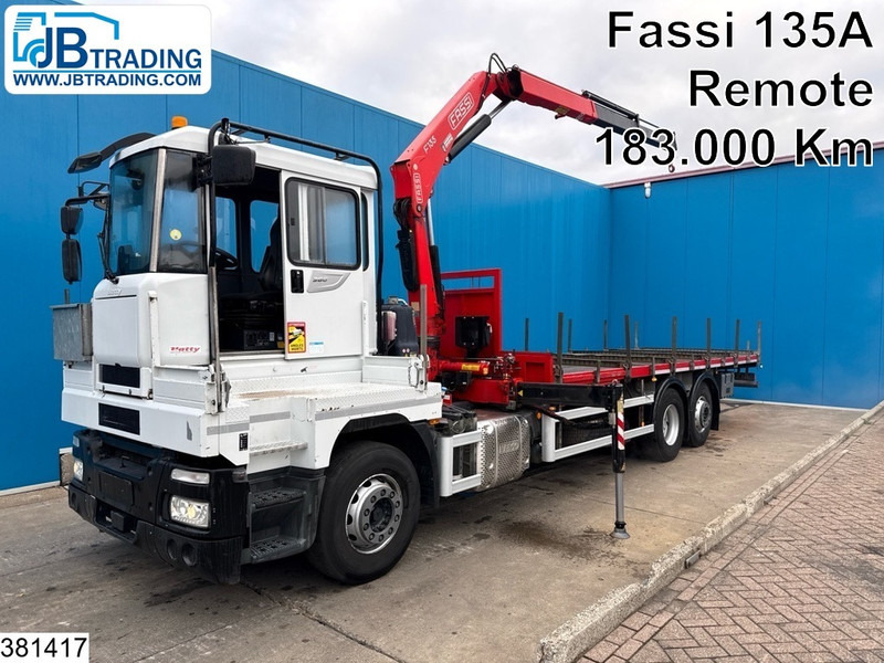 Iveco Stralis 360 6x2, EURO 6, Fassi, Remote - Camião de caixa aberta/ Plataforma, Camião grua: foto 1 Iveco Stralis 360 6x2, EURO 6, Fassi, Remote - Camião de caixa aberta/ Plataforma, Camião grua: foto 1