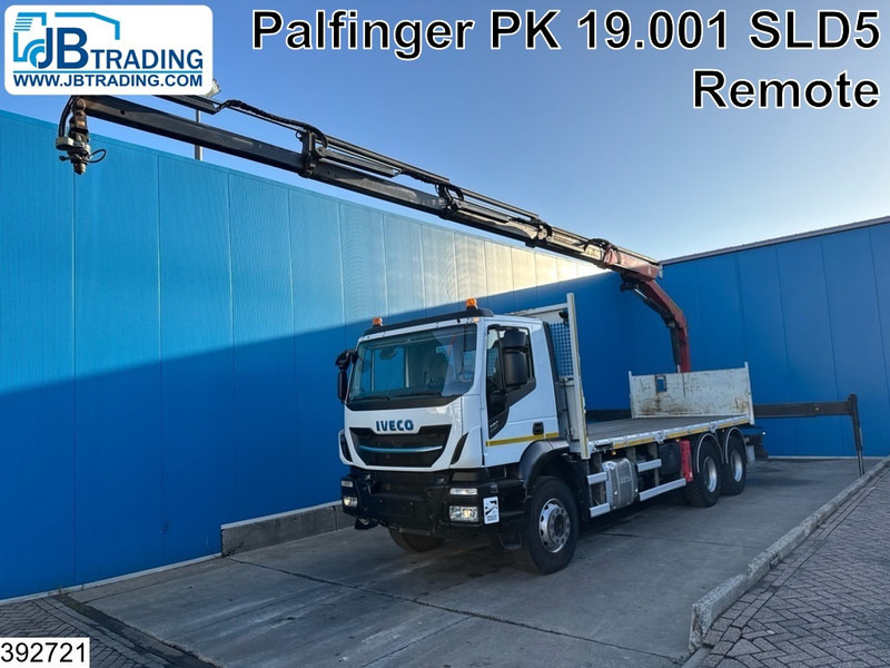 Iveco Trakker 360 6x4, EURO 6, Palfinger, Remote - Camião de caixa aberta/ Plataforma, Camião grua: foto 1 Iveco Trakker 360 6x4, EURO 6, Palfinger, Remote - Camião de caixa aberta/ Plataforma, Camião grua: foto 1