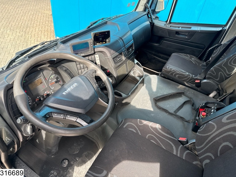 Camião de caixa aberta/ Plataforma, Camião grua Iveco Trakker 360 6x4, EURO 6, Palfinger, Remote: foto 13 Camião de caixa aberta/ Plataforma, Camião grua Iveco Trakker 360 6x4, EURO 6, Palfinger, Remote: foto 13