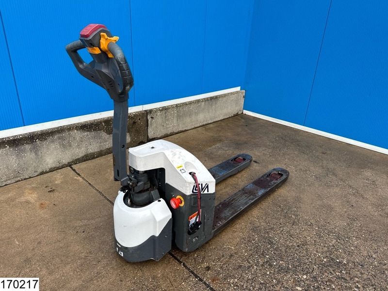 Leva LPEPT1.5 1500 kg, 0.2 m, electric, 1317 hours - Porta-palete: foto 2 Leva LPEPT1.5 1500 kg, 0.2 m, electric, 1317 hours - Porta-palete: foto 2