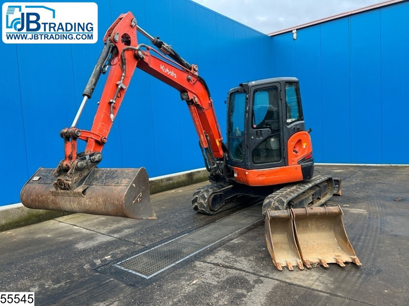 Kubota U 48 29.8 KW, 3 buckets, 2.777 operating hours - Máquina de construção: foto 1 Kubota U 48 29.8 KW, 3 buckets, 2.777 operating hours - Máquina de construção: foto 1