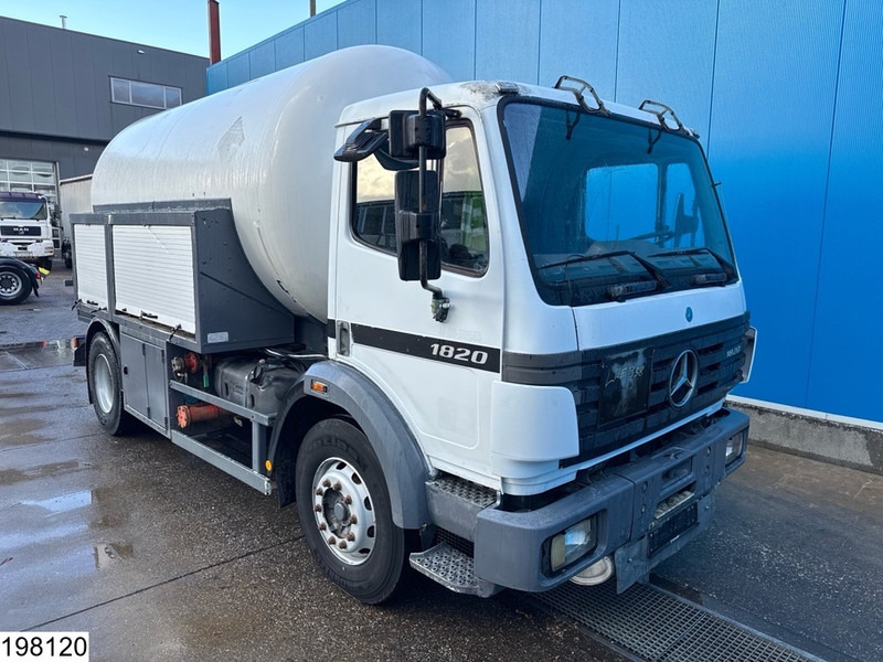 Mercedes-Benz 1820 15375 Liter, LPG GPL, Gastank, Steel suspension - Camião cisterna: foto 3 Mercedes-Benz 1820 15375 Liter, LPG GPL, Gastank, Steel suspension - Camião cisterna: foto 3