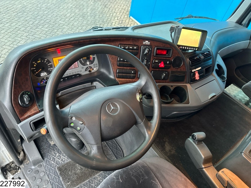 Mercedes-Benz Actros 2532 6x2, EURO 5, 23600 Liter, 5 Comp, LAG - Camião cisterna: foto 5 Mercedes-Benz Actros 2532 6x2, EURO 5, 23600 Liter, 5 Comp, LAG - Camião cisterna: foto 5