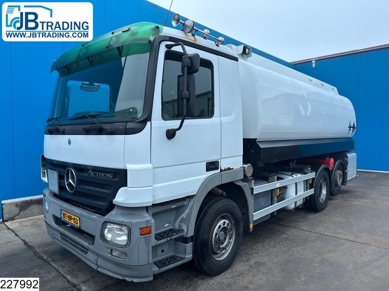 Mercedes-Benz Actros 2532 6x2, EURO 5, 23600 Liter, 5 Comp, LAG - Camião cisterna: foto 1 Mercedes-Benz Actros 2532 6x2, EURO 5, 23600 Liter, 5 Comp, LAG - Camião cisterna: foto 1