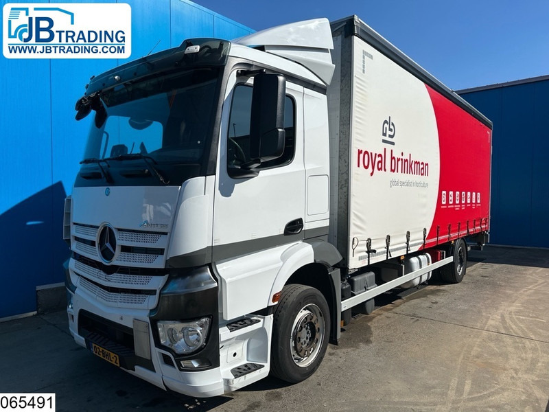 Mercedes-Benz Antos 1833 EURO 6, Dhollandia - Camião de lona: foto 1 Mercedes-Benz Antos 1833 EURO 6, Dhollandia - Camião de lona: foto 1