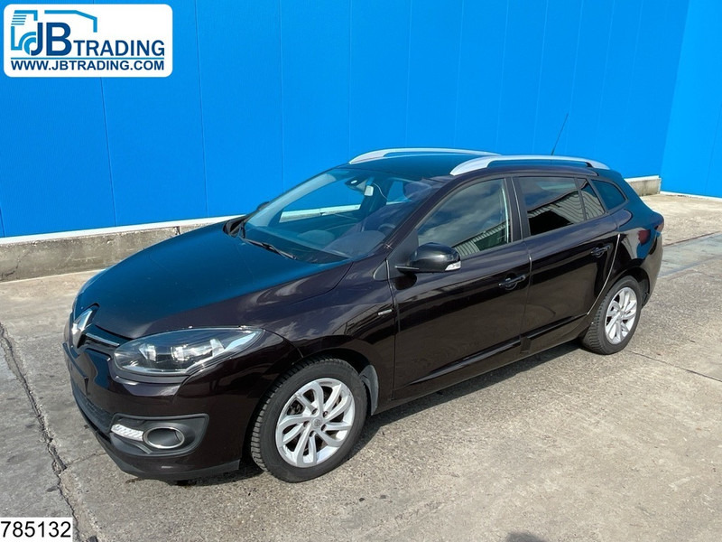 Renault ? Megane 1.5 Price includes VAT - Automóvel: foto 1 Renault ? Megane 1.5 Price includes VAT - Automóvel: foto 1
