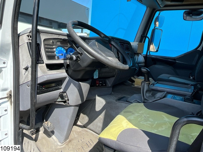 Renault Premium 270 16350 Liter, LPG GPL, Gastank, Manual - Camião cisterna: foto 5 Renault Premium 270 16350 Liter, LPG GPL, Gastank, Manual - Camião cisterna: foto 5