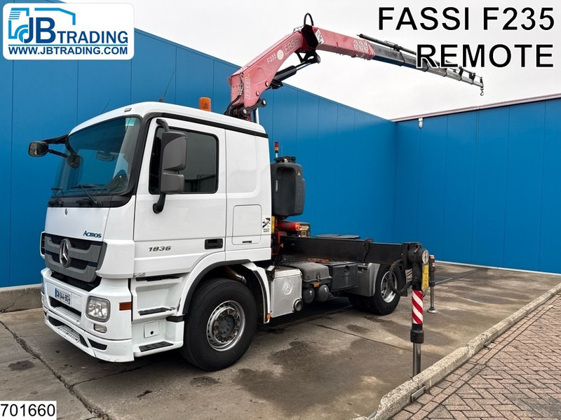 Mercedes-Benz Actros 1836 EURO 5, Fassi, Remote - Tractor: foto 1 Mercedes-Benz Actros 1836 EURO 5, Fassi, Remote - Tractor: foto 1